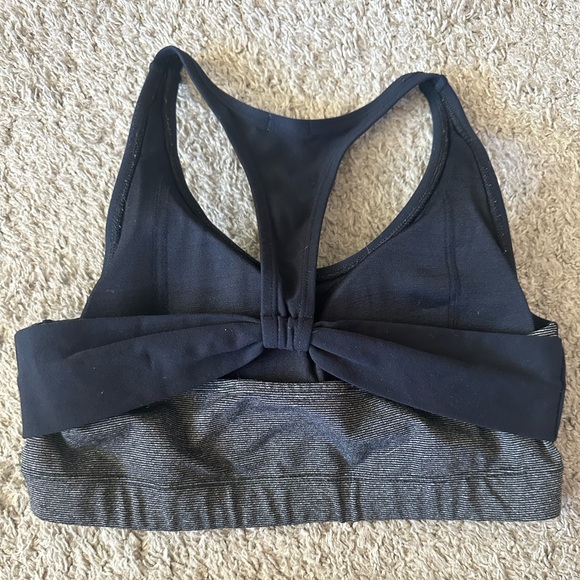 Liquido Active Black Sports Bra w/ pads - Picture 4 of 4